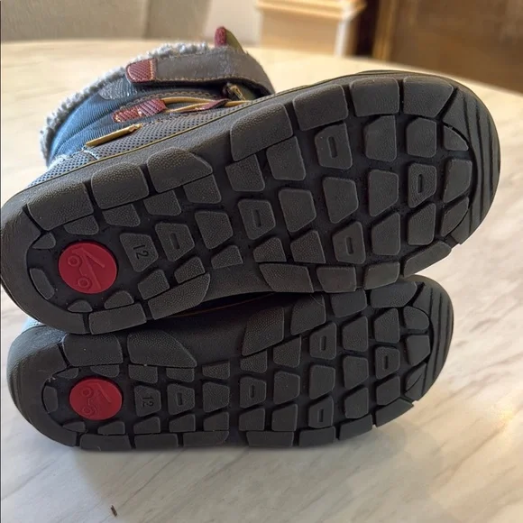 Kids See Kai Run Winter Boots - Gray and Red, size 12 Toddler - Picture 4 of 4